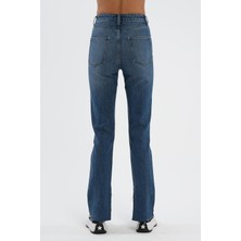 Cross Jeans Orta Mavi Slim Straight Paçası Yırtmaçlı Çapraz Kemerli Jean Pantolon C 4556-007