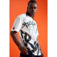 DeFacto Fit NBA Chicago Bulls Boxy Fit Bisiklet Yaka Tişört W6349AZ22SP