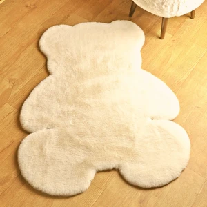 Yıkanabilir Kaymaz Taban Post Peluş Çocuk Halısı Krem