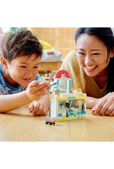 LEGO® Friends Evcil Hayvan Kliniği 41695 – Çocuklar İçin Kedi Oyuncağı İçeren Yaratıcı Oyuncak Yapım Seti (111 Parça)