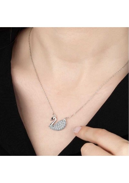 Swarovski Taşlı Kuğu 925 Ayar Gümüş Kolye