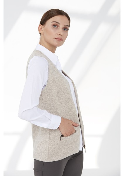 Kadın Çelik Örgü Cebi Fermuarlı Düz Triko Yelek 02421003 K.bej fırsatları