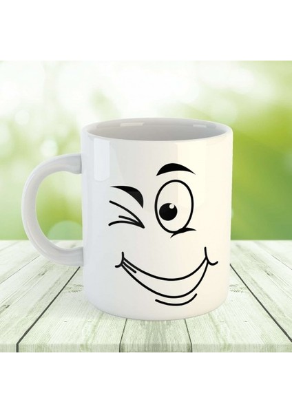 Göz Kırpma Emojili - Porselen Kupa