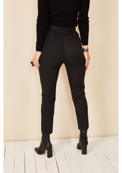 Havuç Kemerli Kumaş Pantolon indirimleri