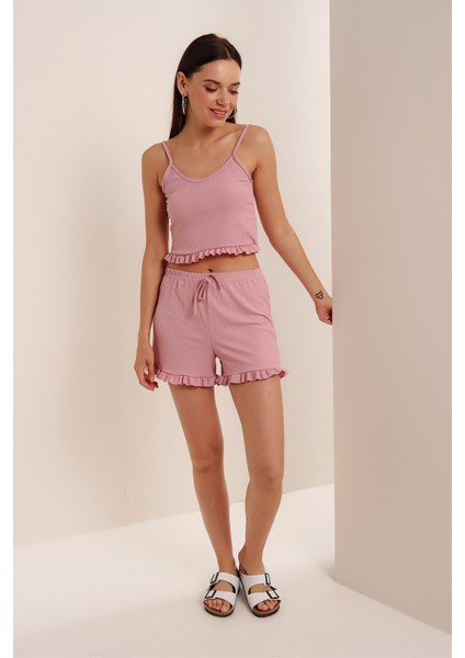 Askılı Fırfırlı Pijama Takımı fiyatları