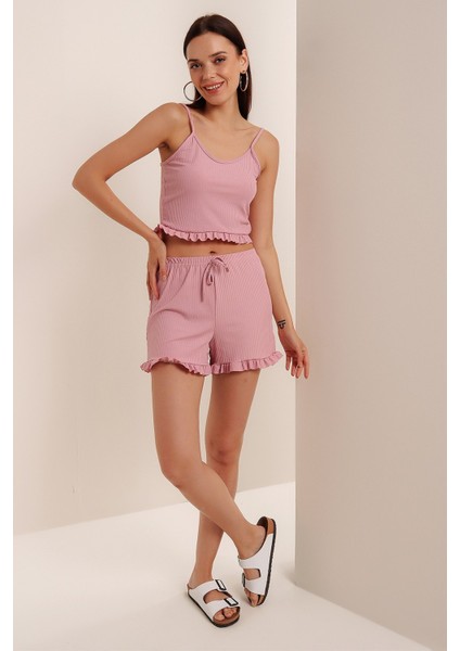 Askılı Fırfırlı Pijama Takımı indirimleri