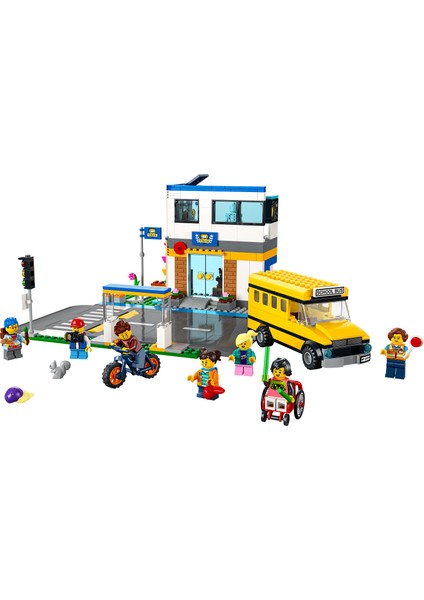 City Okul Günü 60329 - 6 Yaş ve Üzeri Çocuklar İçin 2 LEGO City Tv Karakteri İçeren Okul Oyuncağı Yapım Seti (433 Parça) fiyatları