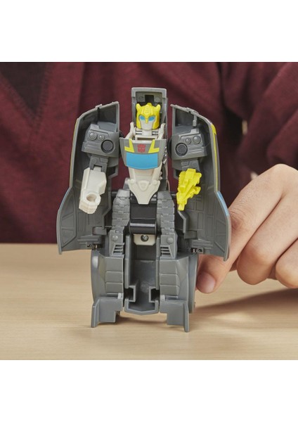 Cyberverse Tek Adımda Dönüşen Figür Gizli Görev Bumblebee E7074