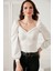 Önü Büzgülü Kol Detaylı Likralı Bluz 1