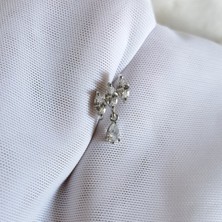 Bylin Cerrahi Çelik Zirkon Damla Taşlı Piercing. Bar Uzunluğu 6 mm