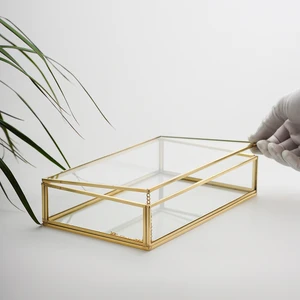 El Crea Designs Çikolata Takı Aksesuar Mücevherat Kutusu Kapaklı Cam Ham Pirinç Gold 25X15X6CM