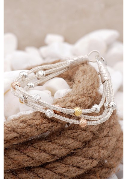 Kazaziye Işlemeli Dorissa Üçlü Elişi Gümüş Bileklik 3823