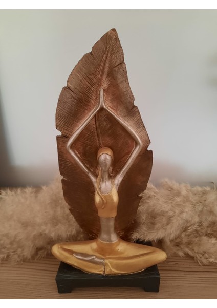 Dekoratif Yogacı Kız Biblo