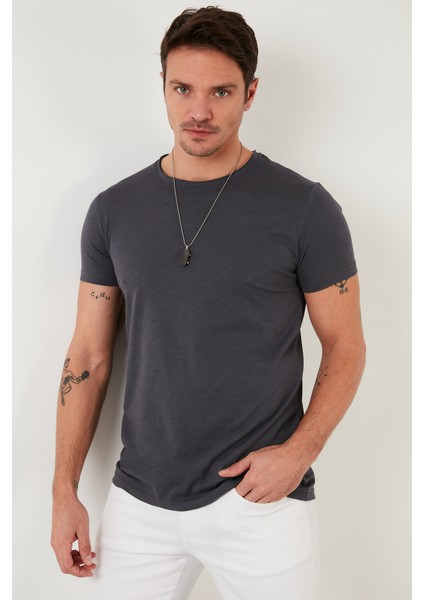 Pamuklu Slim Fit Bisiklet Yaka T Shirt Erkek T Shirt 59020001