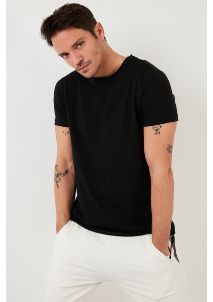 Pamuklu Slim Fit Bisiklet Yaka T Shirt Erkek T Shirt 59020001 fırsatları