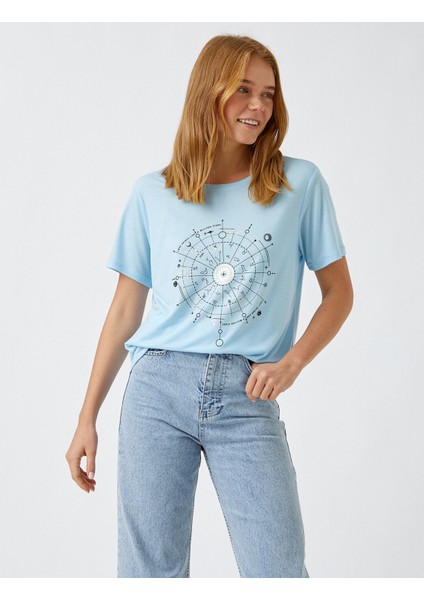2YAK13355EK Yuvarlak Yaka Kısa Kollu Normal Kalıp Açık İndigo Kadın T-Shirt fiyatları