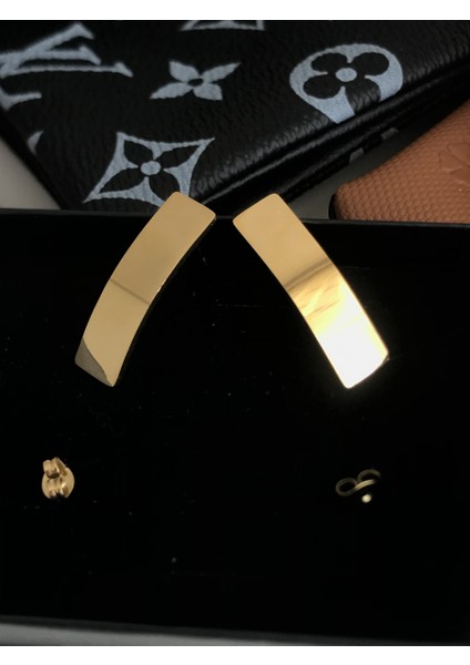 Gold Geometrik Çelik Küpe 3cm