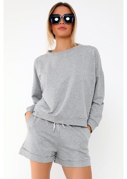 Yuvarlak Yaka Uzun Kol Oversize Sweat Beli Lastikli Şort Takım