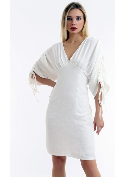 Özel Tasarım Ön Arka V Yaka Kol Büzgülü Rahat ve Şık Elbise