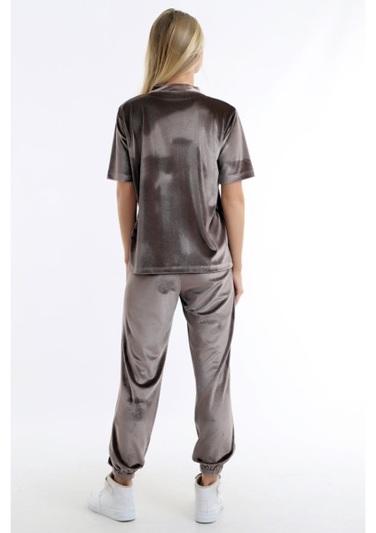 Özel Tasarım Kadife Yuvarlak Yaka Kısa Kol Bluz Pantolon Takım