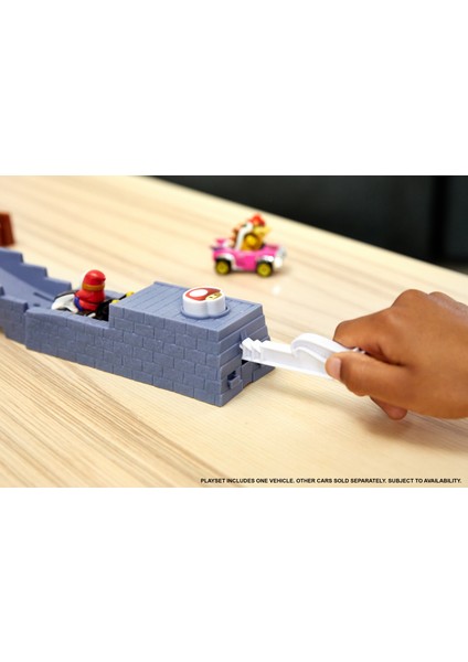 Mario Kart Çılgın Yaratıklar Oyun Seti Boo's Spooky Sprint GNM23