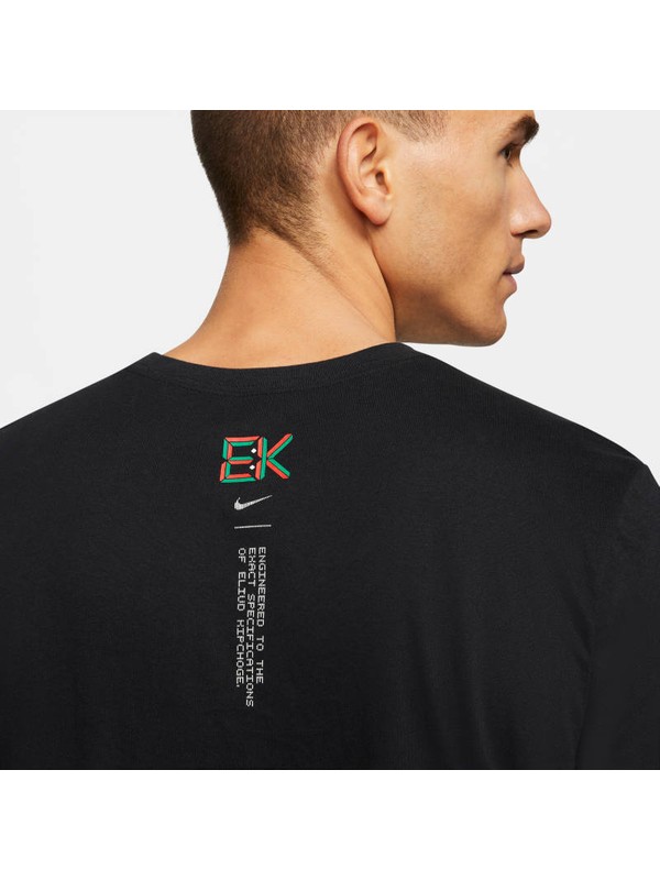 Nike Dri-FIT Men's Long-Sleeve Football T-Shirt.