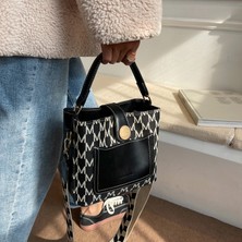 Fashion Smart Kadın Siyah Kare Nakışlı Zincirli Askılı El ve Omuz Çantası (Yurt Dışından)