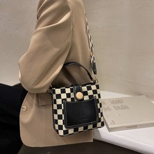 Fashion Smart Kadın Siyah Kare Nakışlı Zincirli Askılı El ve Omuz Çantası (Yurt Dışından)