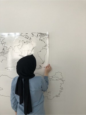 Dilsiz Türkiye ve Dünya Haritası Yazı Tahtası Akıllı Kağıt Tahta + Kalem 2'li Ürün Seti