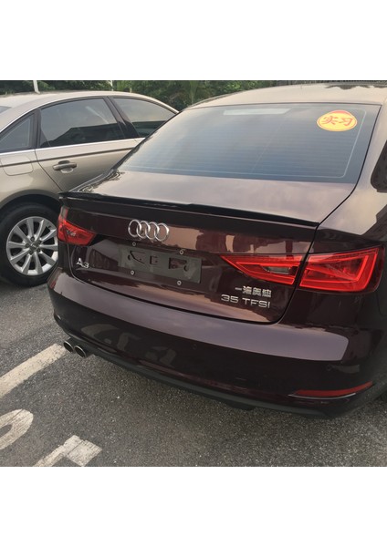 Audi A3 Sedan 2021+ M4 Spoiler Piano Black fiyatları
