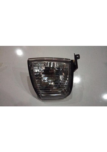 Sinyal B2500 02-04 Lh