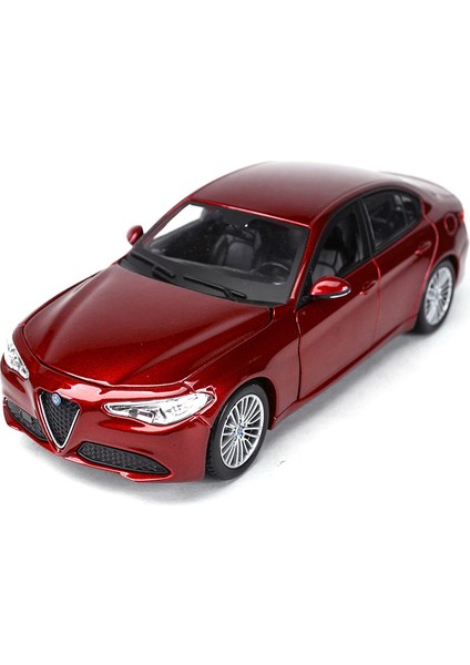 Bburago 1:24 Alfa Romeo Giulia Spor Araba