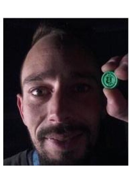 Bir Bitcoin Sikke Plastik Aparat