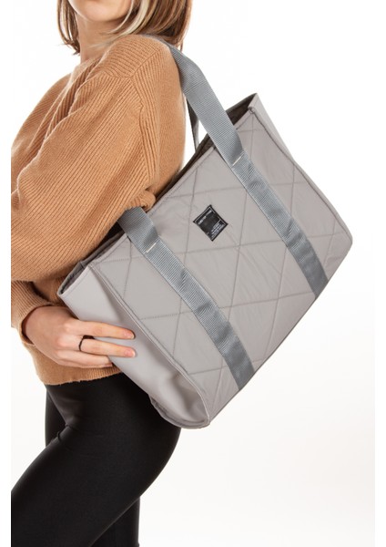 7000 Kapitone Desenli Shopper El Kol ve Omuz Çantası