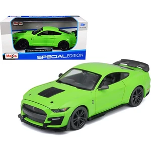 1/24 2020 Model Ford Mustang Shelby GT500 Yeşil