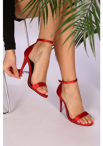 Kadin Kirmizi Saten Tek Bantli Topuklu Ayakkabi fiyatları