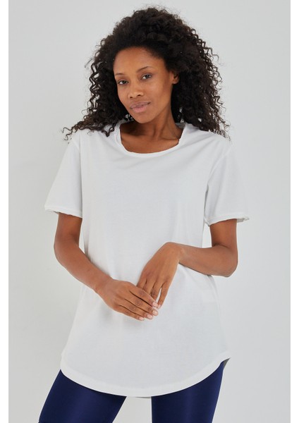 Women Kırık Beyaz Pis Yaka Salaş T-SHIRT-KTCPS001R02S