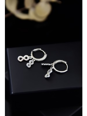 Papatya Silver 925 Ayar Gümüş Rodyum Kaplama Çift Plaka Sonsuzluk Figürlü Halka Kadın Küpe