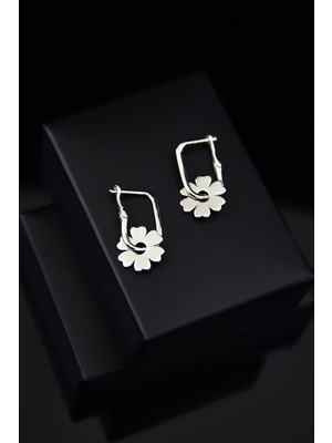 Papatya Silver 925 Ayar Gümüş Rodyum Kaplama Çiçek Halka Küpe