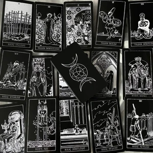 Regin Collective Siyah-Beyaz Temalı Laminasyonlu Tarot Kartları – 78 Parça, Yüksek Baskı Kalitesi
