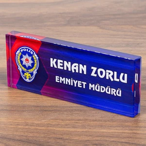 İsimlik Sepeti Polislere Özel Kristal Masa Isimliği Polis Logolu Isimlik