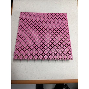 33 x 33 cm. Geçgili Plastik Paspas Yer Karosu Gül Desenli Pembe