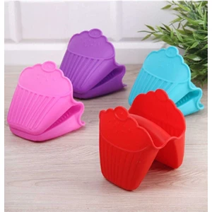 Fame Kitchen 4'lü Silikon Cupcake Model Tutaç