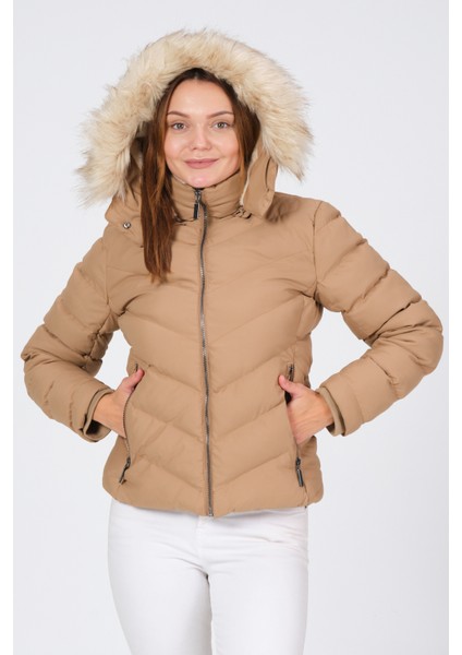 BESTE KADIN MONT BESTE Çıkabilir Kapüşonlu Kürk Astarlı Şişme Kadın Mont modelleri