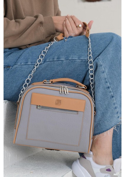 Kadın Just Polo Gofraj Baskılı Jilet Motifli Fermuar Uçları Vegan Omuz Çantası fırsatları