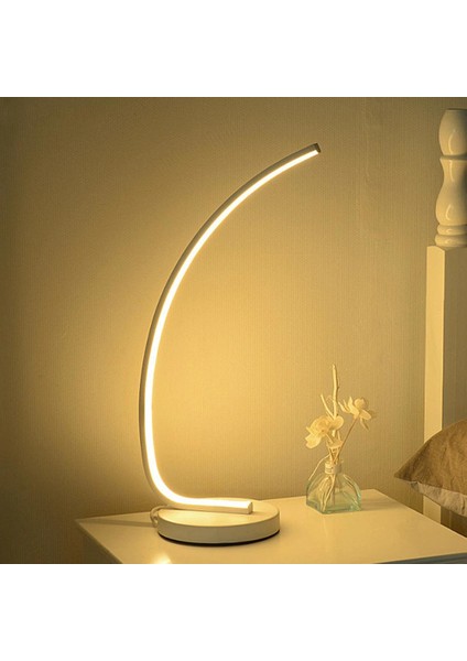 Nordic Spiral Dalga Şekli Eğri Tasarım Masa Lambası Akrilik Metal LED Duvar Aydınlatma Modern Ev Dekor LED Masa Lambası | LED Masa Lambaları (Yurt Dışından) fırsatları