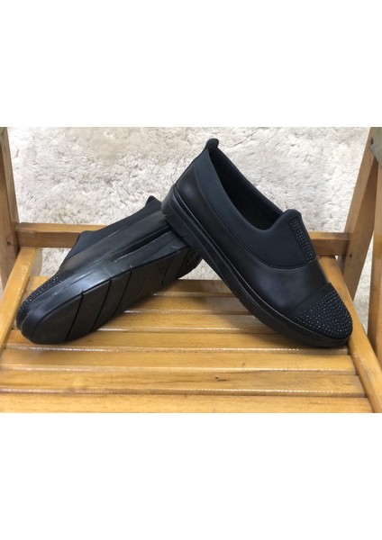 Kadın Yumuşak Kaymaz Taban Taş Işlemeli Spor Babet modelleri