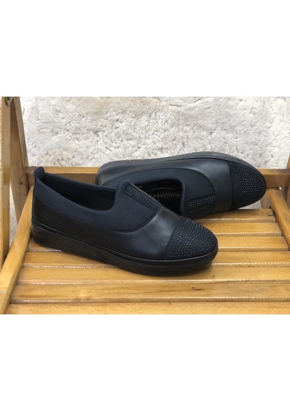 Kadın Yumuşak Kaymaz Taban Taş Işlemeli Spor Babet fırsatları