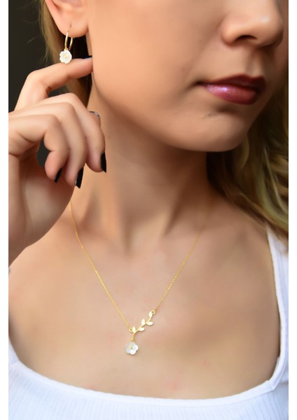 925 Ayar Gümüş Altın Kaplama Manolya Çiçeği Kolye Küpe Set