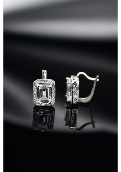 925 Ayar Gümüş Rodyum Kaplama Baget Taşlı Küpe